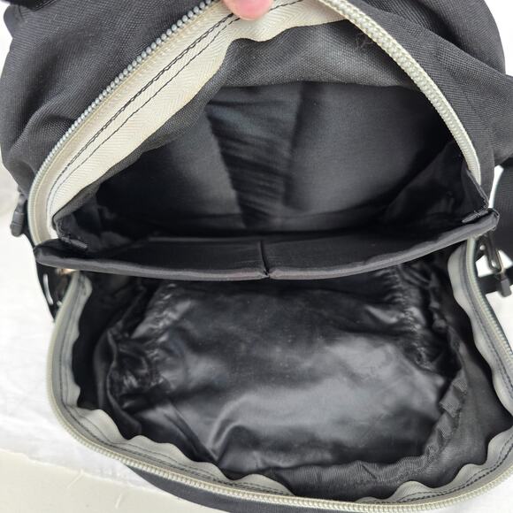 The North Face Mainframe Backpack Black White Logo - Picture 13 of 16